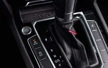Volkswagen Passat B8 рестайлинг, 2019 год, 2 049 000 рублей, 21 фотография