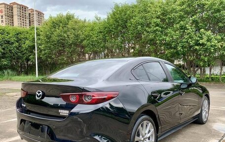 Mazda 3, 2021 год, 1 685 000 рублей, 2 фотография