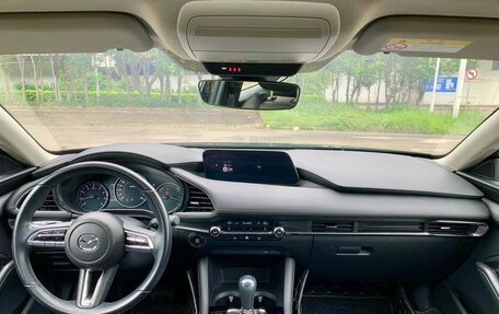 Mazda 3, 2021 год, 1 685 000 рублей, 12 фотография