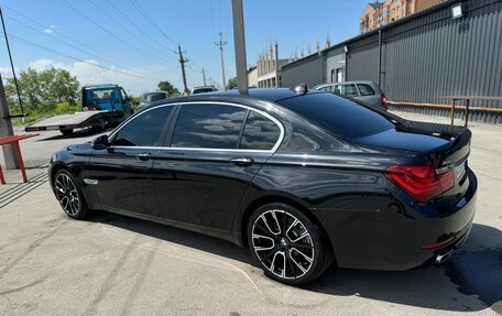 BMW 7 серия, 2015 год, 2 400 000 рублей, 2 фотография