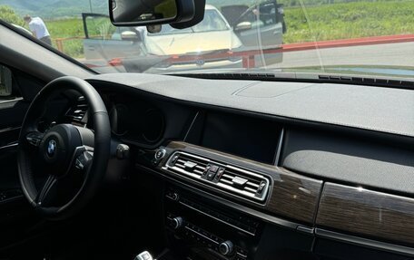 BMW 7 серия, 2015 год, 2 400 000 рублей, 7 фотография