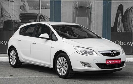 Opel Astra J, 2012 год, 909 000 рублей, 1 фотография