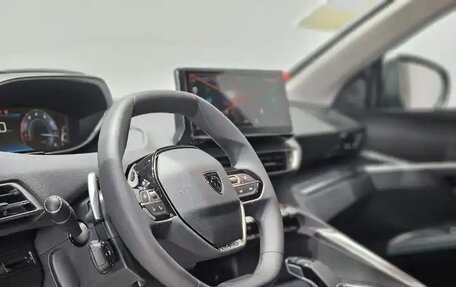 Peugeot 4008, 2025 год, 2 300 000 рублей, 10 фотография