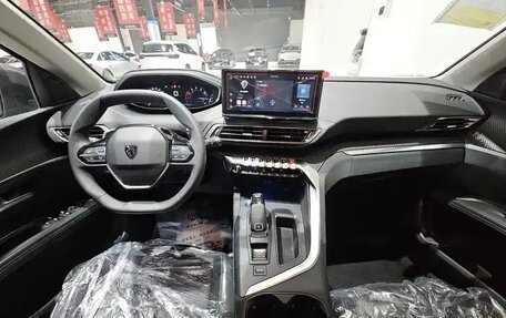Peugeot 4008, 2025 год, 2 300 000 рублей, 11 фотография