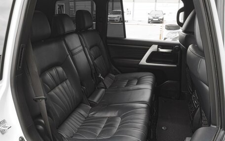 Toyota Land Cruiser 200, 2018 год, 8 099 000 рублей, 7 фотография