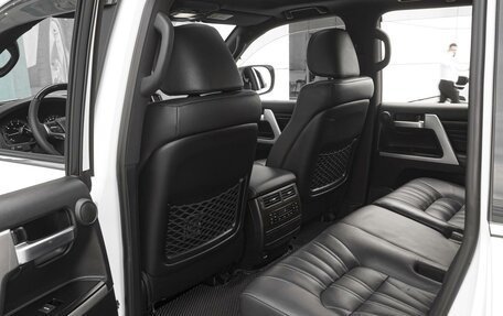 Toyota Land Cruiser 200, 2018 год, 8 099 000 рублей, 11 фотография