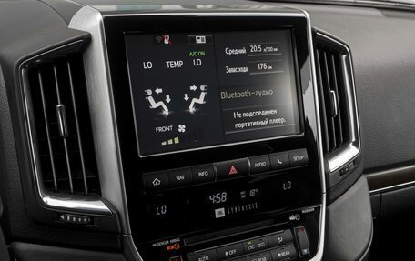 Toyota Land Cruiser 200, 2018 год, 8 099 000 рублей, 13 фотография