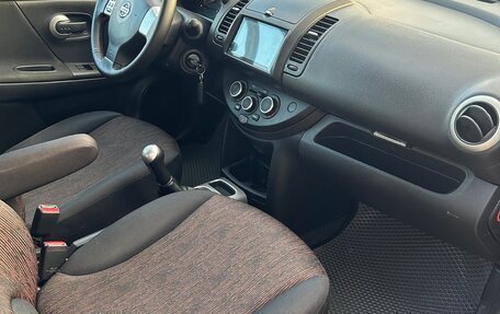 Nissan Note II рестайлинг, 2010 год, 680 000 рублей, 11 фотография
