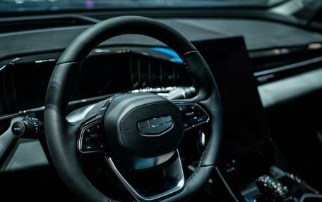 Geely Atlas, 2024 год, 9 фотография