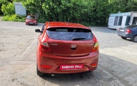 Hyundai Solaris II рестайлинг, 2012 год, 780 000 рублей, 11 фотография