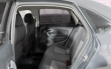 Volkswagen Polo VI (EU Market), 2010 год, 700 000 рублей, 20 фотография