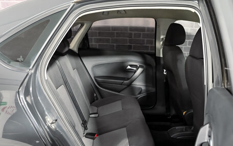 Volkswagen Polo VI (EU Market), 2010 год, 700 000 рублей, 19 фотография