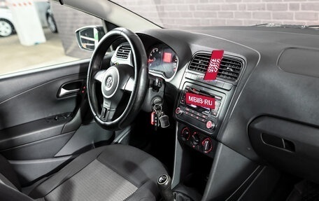 Volkswagen Polo VI (EU Market), 2010 год, 700 000 рублей, 15 фотография