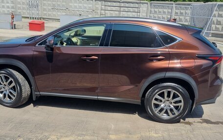 Lexus NX I, 2016 год, 2 930 000 рублей, 10 фотография
