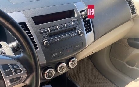 Mitsubishi Outlander III рестайлинг 3, 2008 год, 1 330 000 рублей, 12 фотография