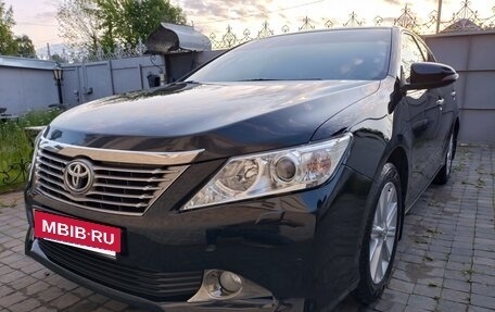 Toyota Camry, 2013 год, 2 150 000 рублей, 2 фотография