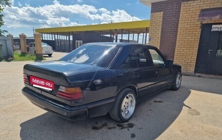Mercedes-Benz W124, 1988 год, 220 000 рублей, 4 фотография