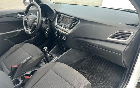 Hyundai Solaris II рестайлинг, 2018 год, 1 325 000 рублей, 11 фотография