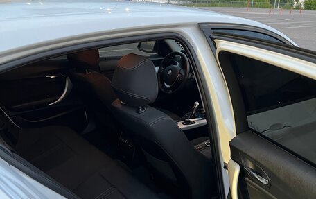 BMW 1 серия, 2018 год, 1 800 000 рублей, 8 фотография