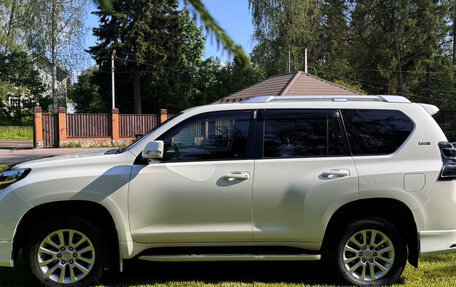 Toyota Land Cruiser Prado 150 рестайлинг 2, 2014 год, 4 100 000 рублей, 3 фотография