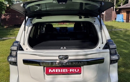 Toyota Land Cruiser Prado 150 рестайлинг 2, 2014 год, 4 100 000 рублей, 6 фотография