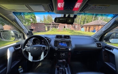 Toyota Land Cruiser Prado 150 рестайлинг 2, 2014 год, 4 100 000 рублей, 17 фотография