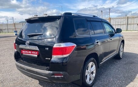 Toyota Highlander III, 2011 год, 1 880 000 рублей, 5 фотография