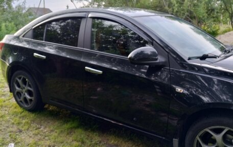 Chevrolet Cruze II, 2010 год, 630 000 рублей, 4 фотография