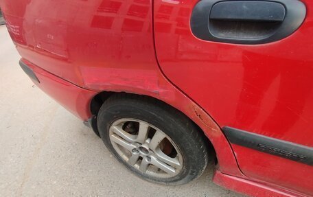 Mitsubishi Carisma I, 2002 год, 240 000 рублей, 2 фотография