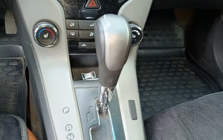 Chevrolet Cruze II, 2010 год, 630 000 рублей, 6 фотография