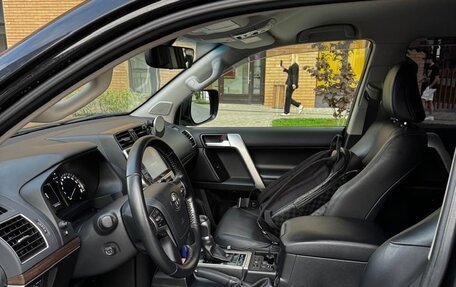 Toyota Land Cruiser Prado 150 рестайлинг 2, 2020 год, 6 650 000 рублей, 6 фотография