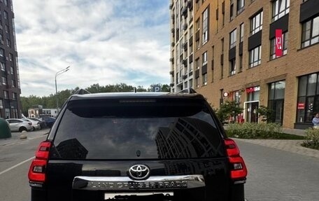 Toyota Land Cruiser Prado 150 рестайлинг 2, 2020 год, 6 650 000 рублей, 12 фотография