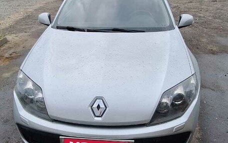 Renault Laguna III рестайлинг, 2010 год, 800 000 рублей, 1 фотография