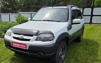 Chevrolet Niva I рестайлинг, 2017 год, 750 000 рублей, 1 фотография