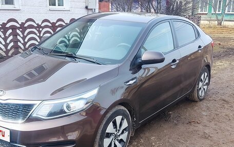 KIA Rio III рестайлинг, 2016 год, 900 000 рублей, 2 фотография