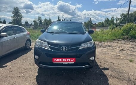 Toyota RAV4, 2014 год, 1 700 000 рублей, 3 фотография