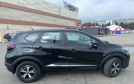 Renault Kaptur I рестайлинг, 2019 год, 1 800 000 рублей, 6 фотография