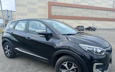 Renault Kaptur I рестайлинг, 2019 год, 1 800 000 рублей, 2 фотография