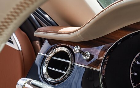 Bentley Flying Spur, 2020 год, 20 948 000 рублей, 33 фотография