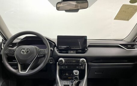 Toyota RAV4, 2024 год, 3 790 000 рублей, 11 фотография