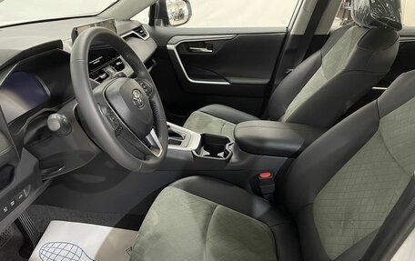 Toyota RAV4, 2024 год, 3 790 000 рублей, 12 фотография