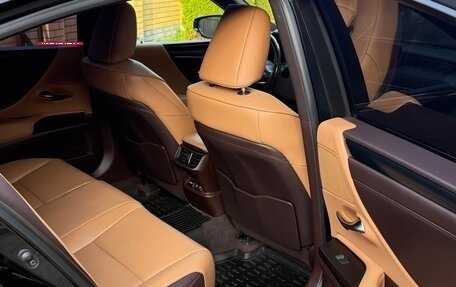 Lexus ES VII, 2018 год, 3 650 000 рублей, 10 фотография