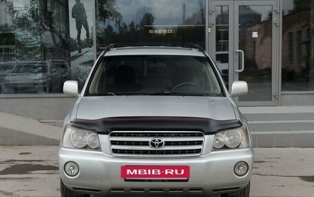 Toyota Highlander III, 2001 год, 1 060 000 рублей, 2 фотография