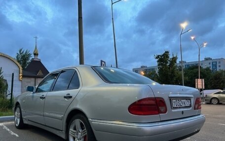 Mercedes-Benz E-Класс, 1998 год, 490 000 рублей, 2 фотография