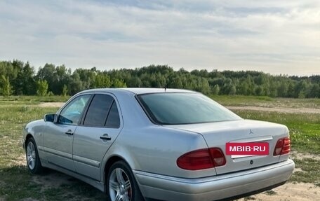 Mercedes-Benz E-Класс, 1998 год, 490 000 рублей, 12 фотография