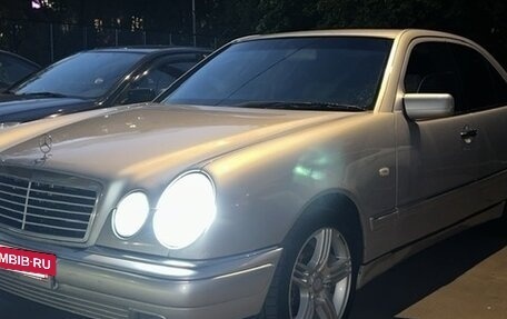 Mercedes-Benz E-Класс, 1998 год, 490 000 рублей, 15 фотография