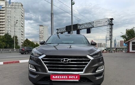 Hyundai Tucson III, 2019 год, 2 300 000 рублей, 2 фотография