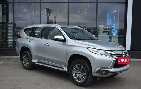 Mitsubishi Pajero Sport III рестайлинг, 2019 год, 2 580 000 рублей, 3 фотография
