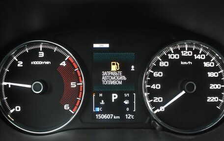 Mitsubishi Pajero Sport III рестайлинг, 2019 год, 2 580 000 рублей, 13 фотография