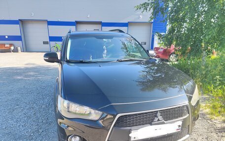 Mitsubishi Outlander III рестайлинг 3, 2011 год, 1 470 000 рублей, 6 фотография